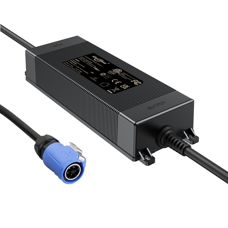 29.4V10A鋰電池充電器 IP67防水級 電動割草機充電器